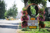 Village-Neuf, village fleuri