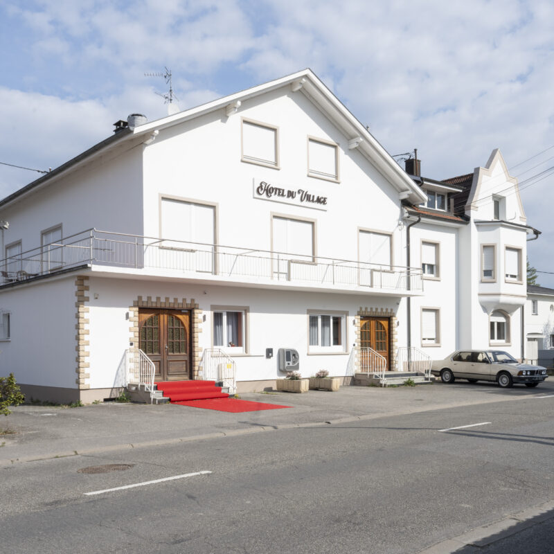 Hotel du village