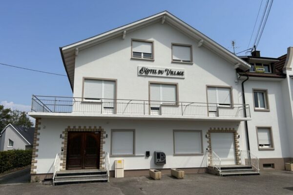 hotel du village